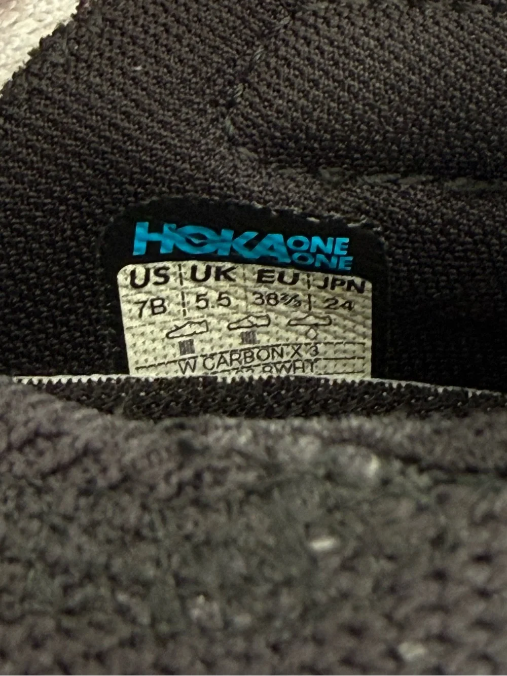 Women’s Hoka One One Carbon X 3